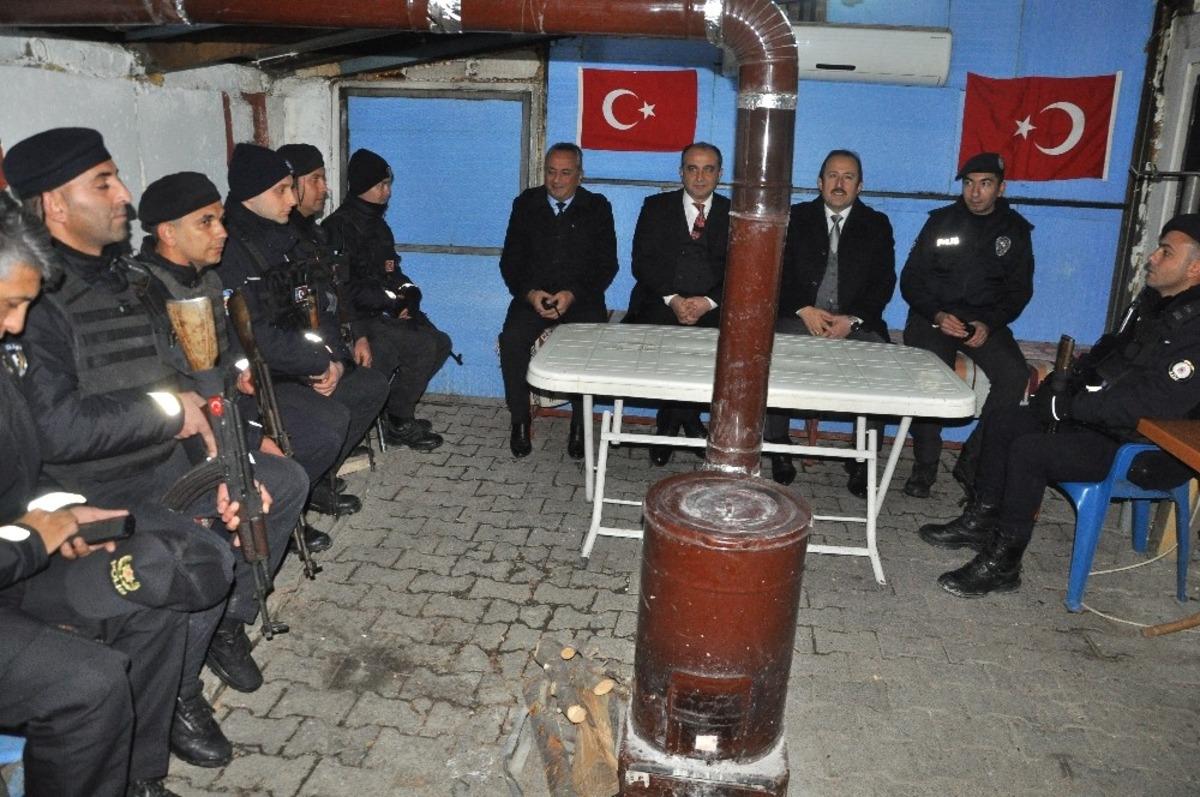 Vali Pehlivan, g&uuml;venlik g&uuml;&ccedil;lerini yalnız Bırakmadı