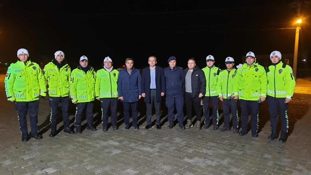 Kaymakam Pişkin uygulama yapan g&ouml;revlileri ziyaret etti