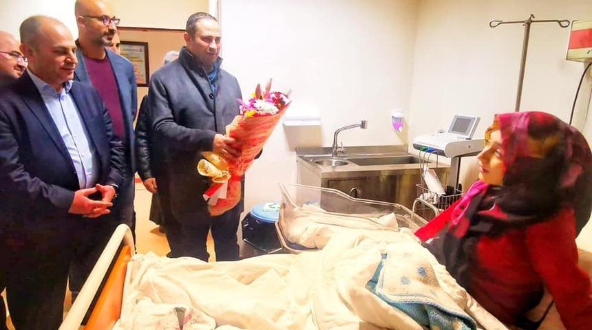 Erzincan&rsquo;da 2020&rsquo;nin ilk bebeği &ldquo;Asım&rdquo; oldu