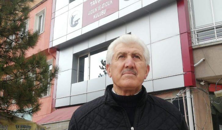 Aç kalan domuzlar mahalleye indi G5