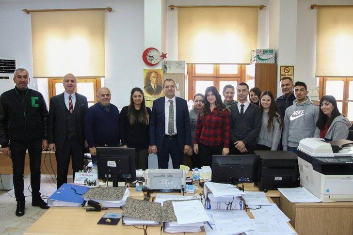 Mesut Ergin yeni yıla girerken personelini unutmadı G4