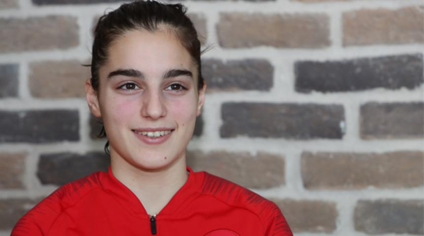 Beyza Kara: Ay-yıldızlı formayı giymek büyük bir onur