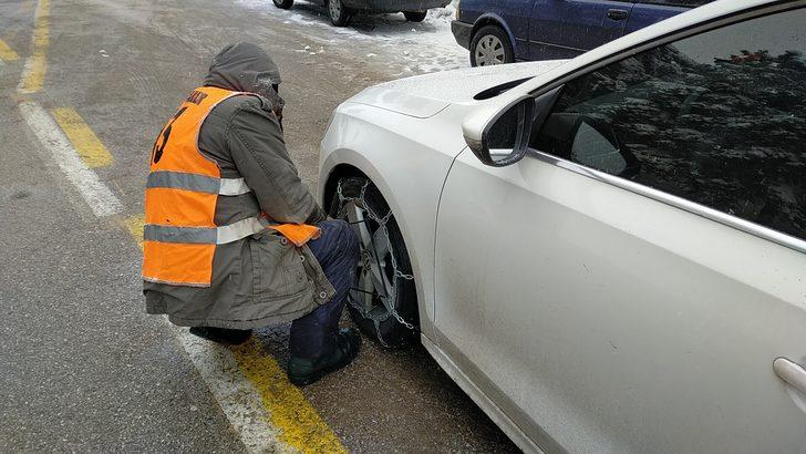 Uludağ'a tatilci akını! 5 kilometre araç kuyruğu oluştu G2