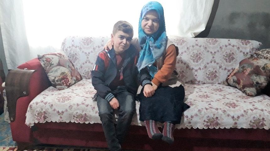 C&uuml;ce &ccedil;ift iş istiyor