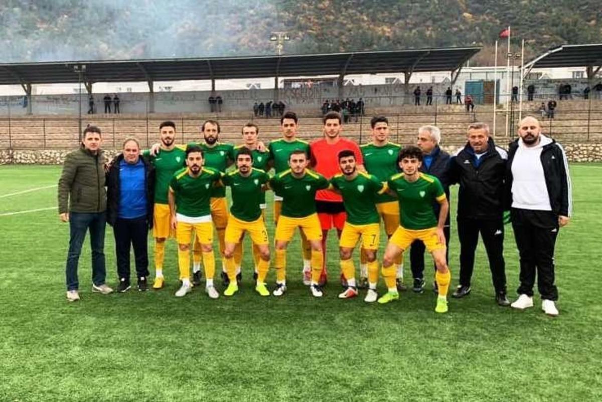 Altınova&rsquo;da hedef BAL Ligi