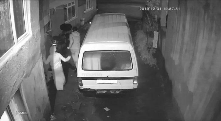 Kocaeli'de yılbaşı gecesi dehşet! Evinin önünde taciz edildi G4