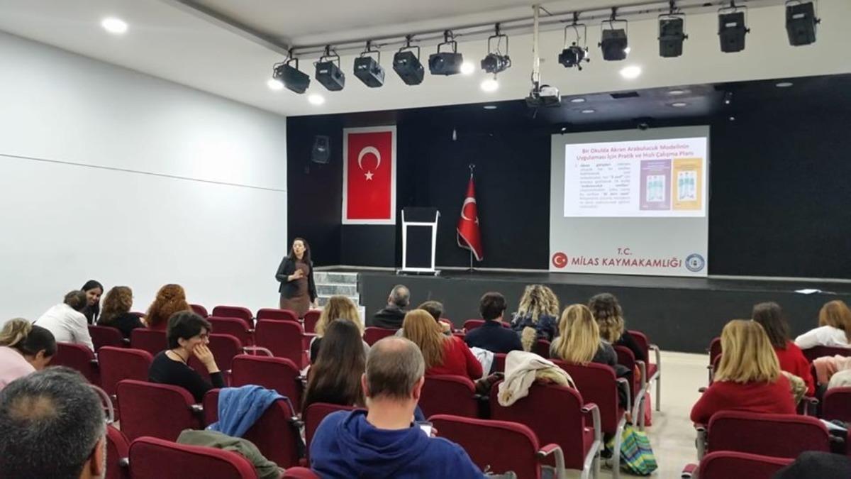 Şiddetin &ouml;nlenmesinde akran arabuluculuğu semineri d&uuml;zenlendi