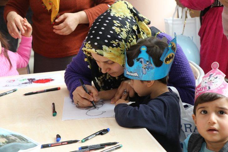 Hasta çocuklara yeni yıl sürprizi G3