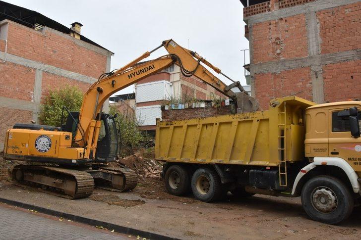 Başkan Özcan, mesaiye saha çalışmalarını inceleyerek başladı G2