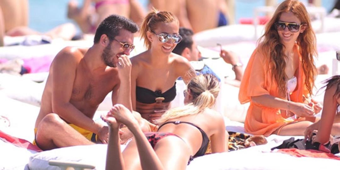 'Aman ablam g&ouml;rmesin'