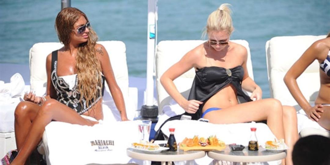 Serdar'ın g&ouml;z&uuml; arkada kalmadı