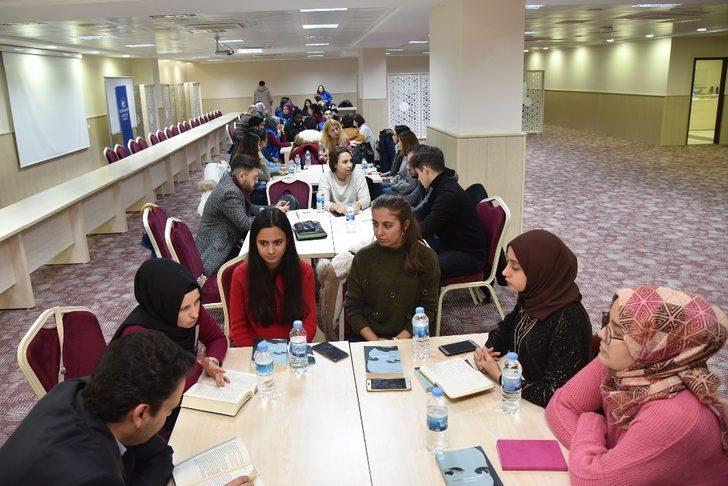 KMÜ’de kitap okuma halkası G2