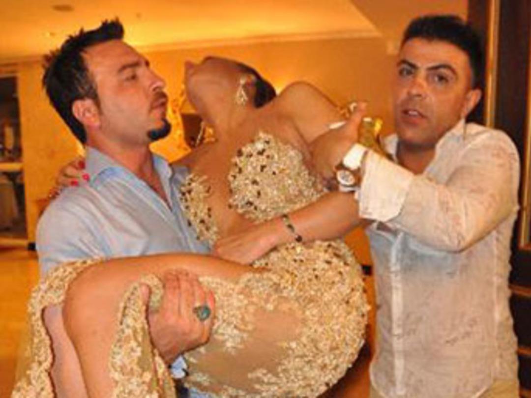 Asena neden bayıldı?