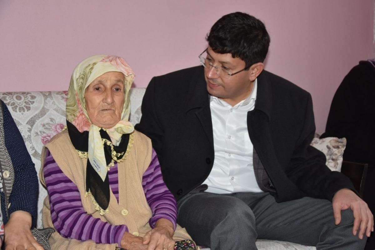 Perihan teyzenin imdadına Başkan &Ouml;zcan koştu