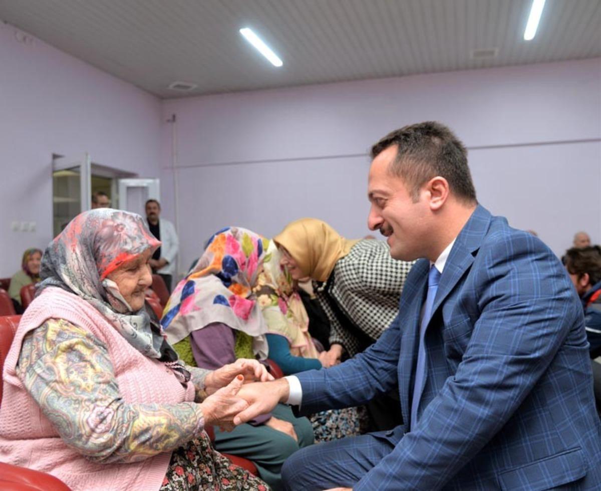 Vali Şent&uuml;rk&rsquo;den huzurevi sakinleri ile &ccedil;ocuk ve sevgi evlerine ziyaret
