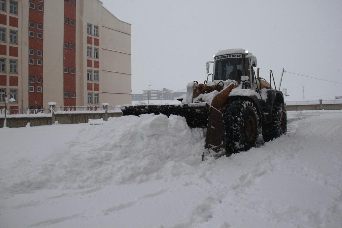 Bitlis&rsquo;te 50 k&ouml;y yolu ulaşıma kapandı