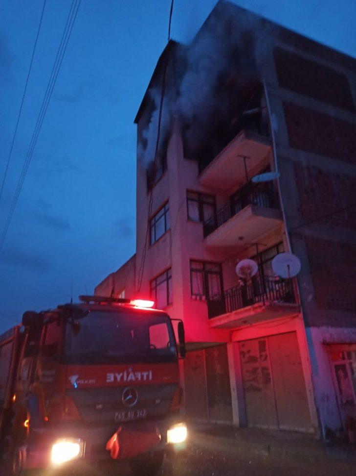 Dört katlı binada çıkan yangın korkuttu G3