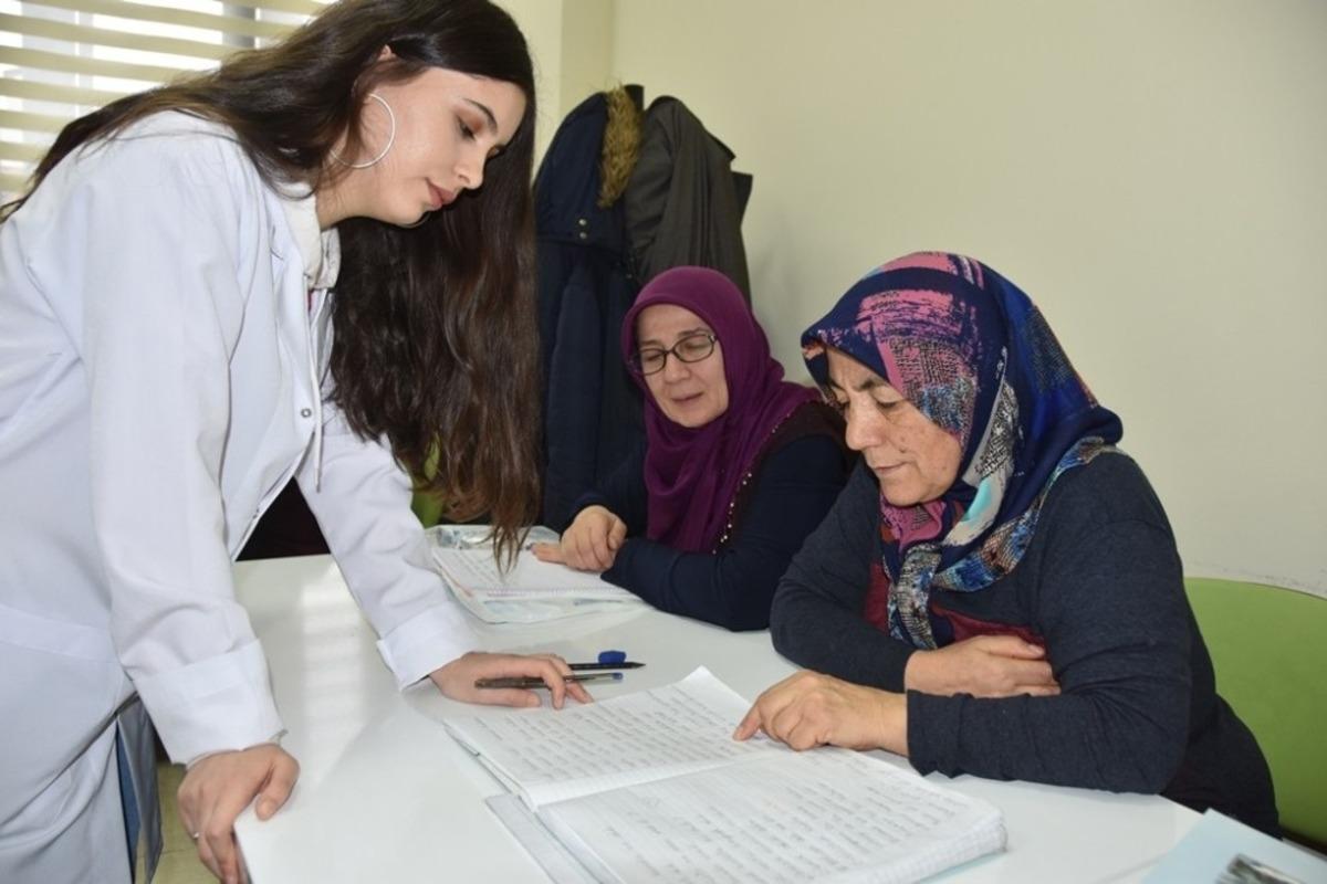 Kocasinan&rsquo;da 252 kişi okuma yazma &ouml;ğrendi