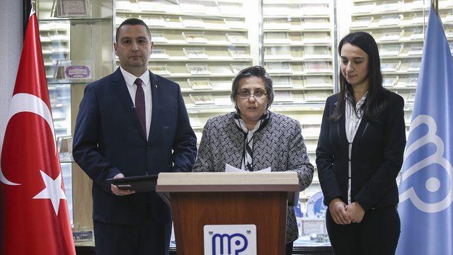 Yılbaşı çekilişinin iki talihlisi ikramiyelerini aldı