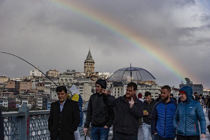 İstanbul'da gökkuşağı sürprizi! G3