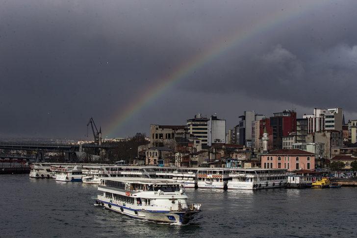 İstanbul'da gökkuşağı sürprizi! G4