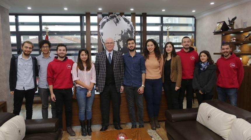 Başkan Kurt geleceğin doktorları ile bir araya geldi