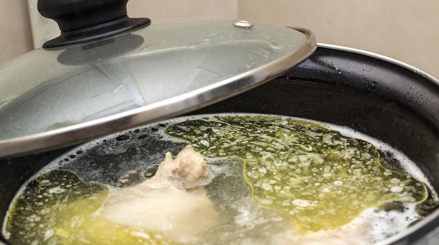 İ&ccedil;en şifa buluyor: Tavuk suyu &ccedil;orbası tarifi  