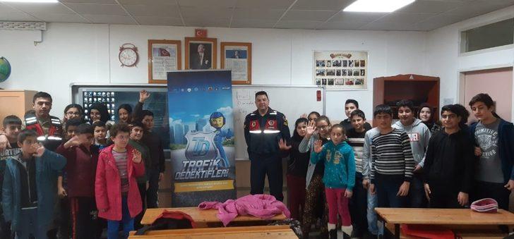 Öğrencilere trafik eğitimi verildi G3