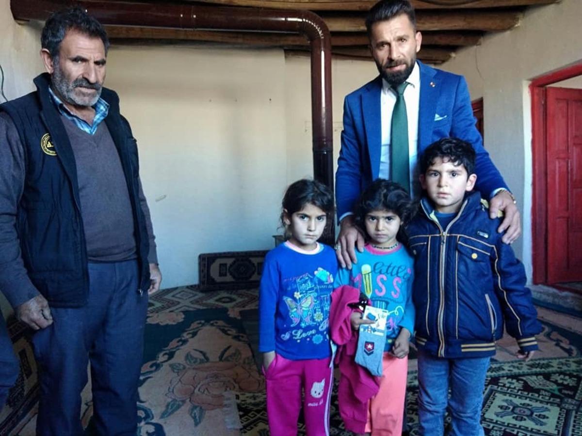 Başkan Temel&rsquo;den &ccedil;ocuklara yeni yıl hediyesi