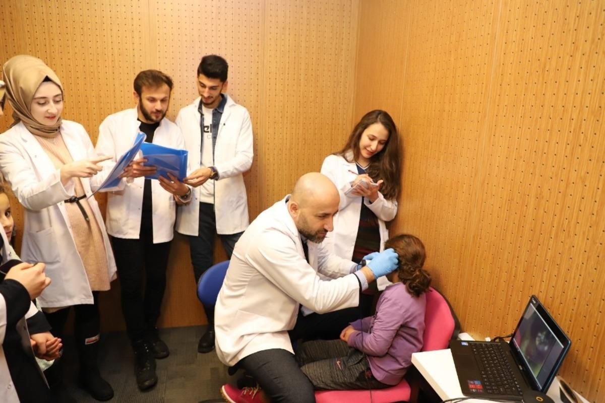 KTO Karatay&rsquo;dan işitme engelli ikiz kardeşlere yadım eli