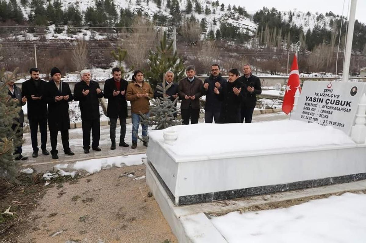 Şehit Yasin &Ccedil;ubuk&rsquo;un kabrine ve ailesine ziyaret