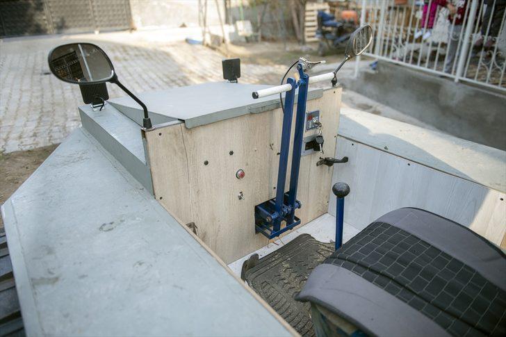 Baba ve oğlu kendi imkanlarıyla paletli arazi aracı üretti G3