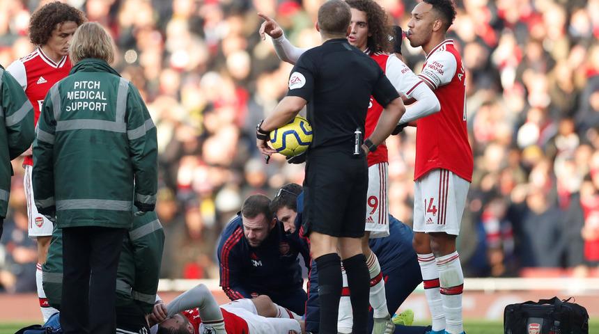 Arsenal'de Calum Chambers sezonu kapattı