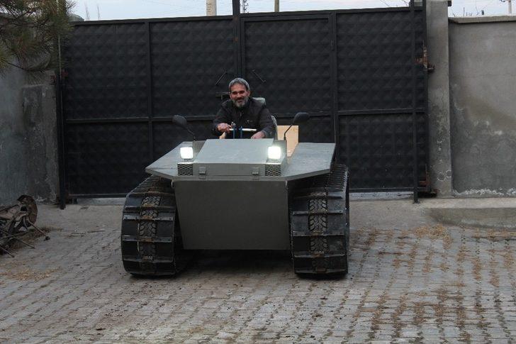 Baba oğul kafa kafaya verip paletli araç yaptılar G2