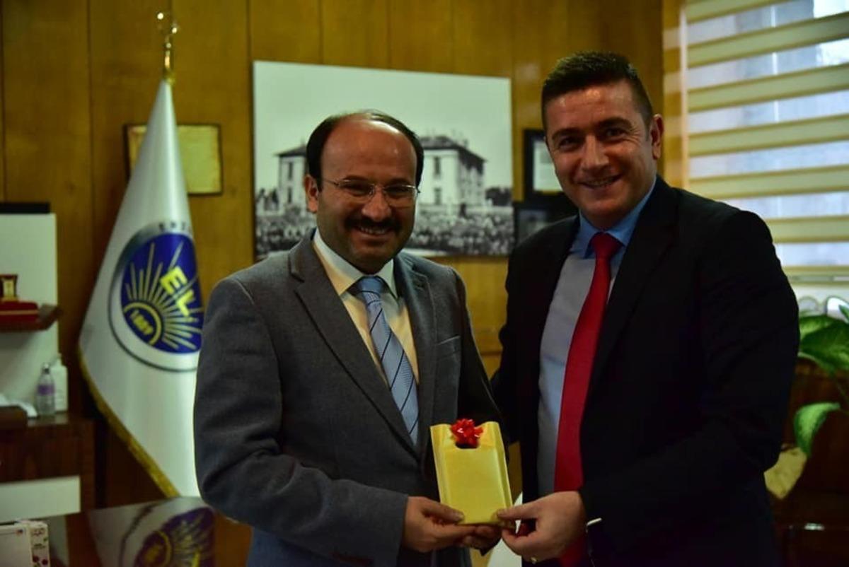 ET&Uuml; Rekt&ouml;r&uuml; &Ccedil;akmak Erzurum Lisesini ziyaret etti