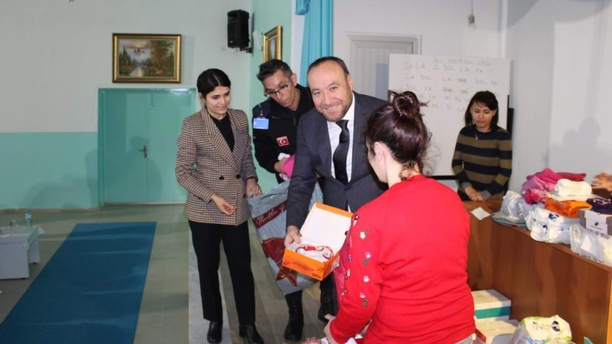 AK Parti, cezaevindeki anne ve &ccedil;ocukların y&uuml;z&uuml;n&uuml; g&uuml;ld&uuml;rd&uuml;