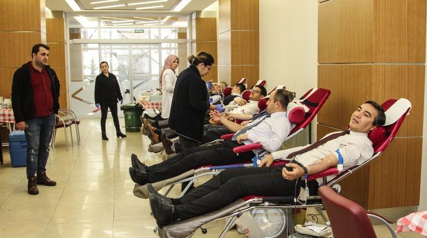 Talas personeli kan verdi