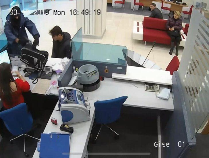 Bursa’da yılbaşı önce banka soygunu! Nefes kesen operasyonla yakalandı G5