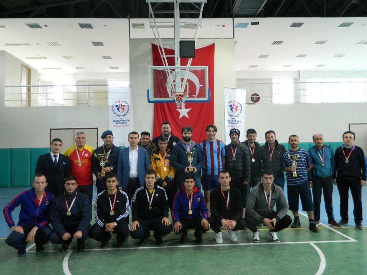 &Ouml;zvatan&rsquo;da kurumlar arası futsal m&uuml;sabakaları sona erdi