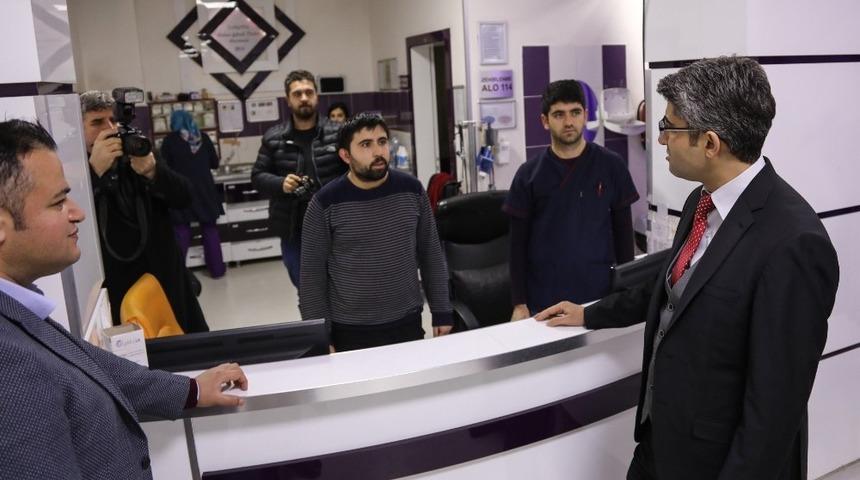 Kaymakamdan hastane denetimi