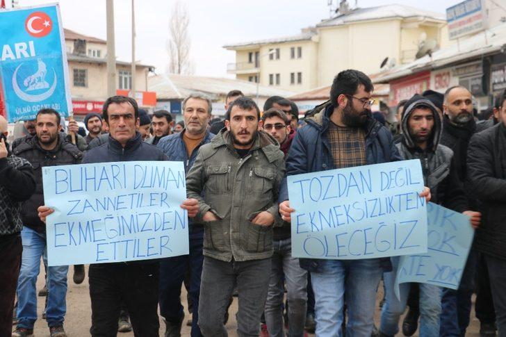Mühürlenen termik santralin işçilerinden eylem G1
