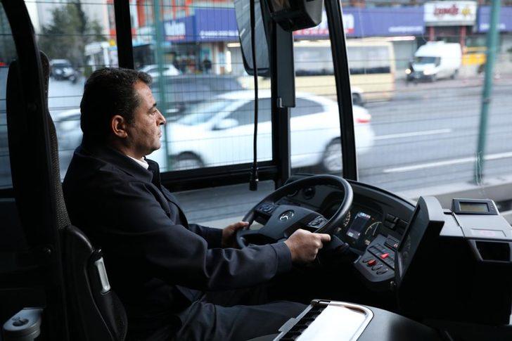 Ekrem İmamoğlu, yeni metrobüs aracının test sürüşüne katıldı G2