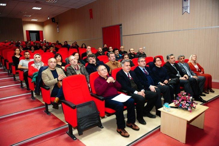 Van’da "Okut ile Akademik Söyleşi" programı G2