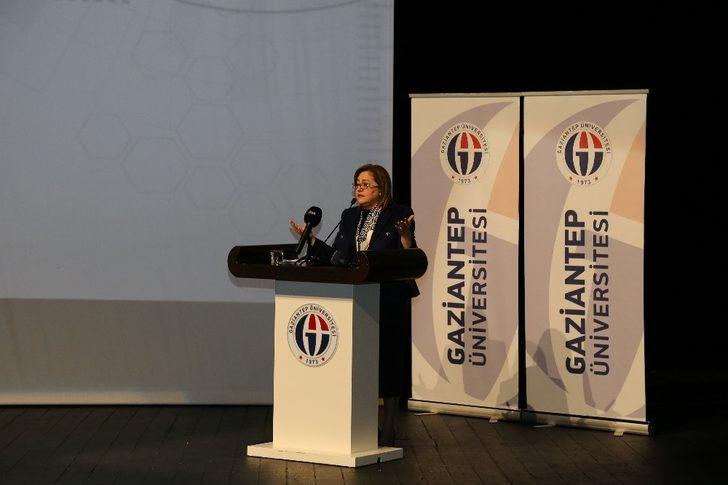 Başkan Şahin, AR-GE ve Yenilik Ekosistemi Dönüşüm Stratejileri Konferansı’na katıldı G4