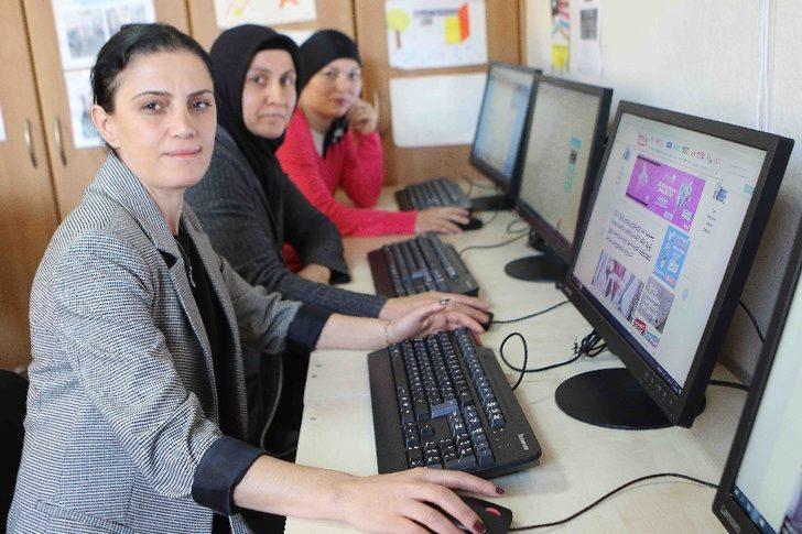 Bayraklı’nın kütüphaneleri hayatlarını değiştirdi G2