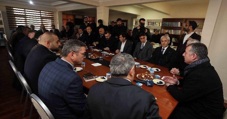 Büyükakın, Dilovası’nda muhtarlarla buluştu G3