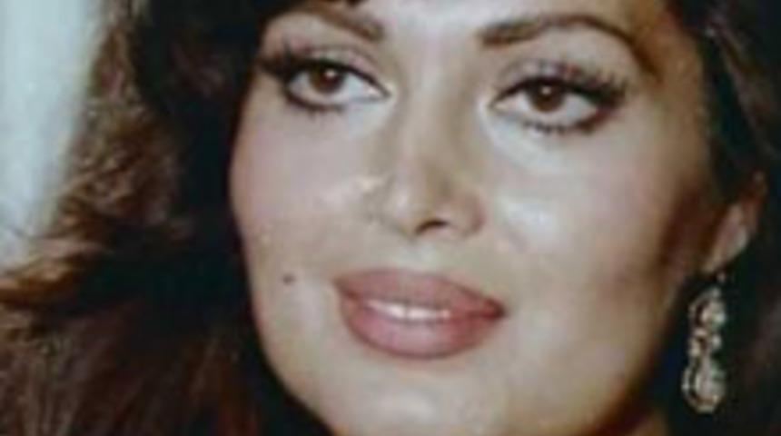 T&uuml;rk&acirc;n Şoray Kitap Yazıyor