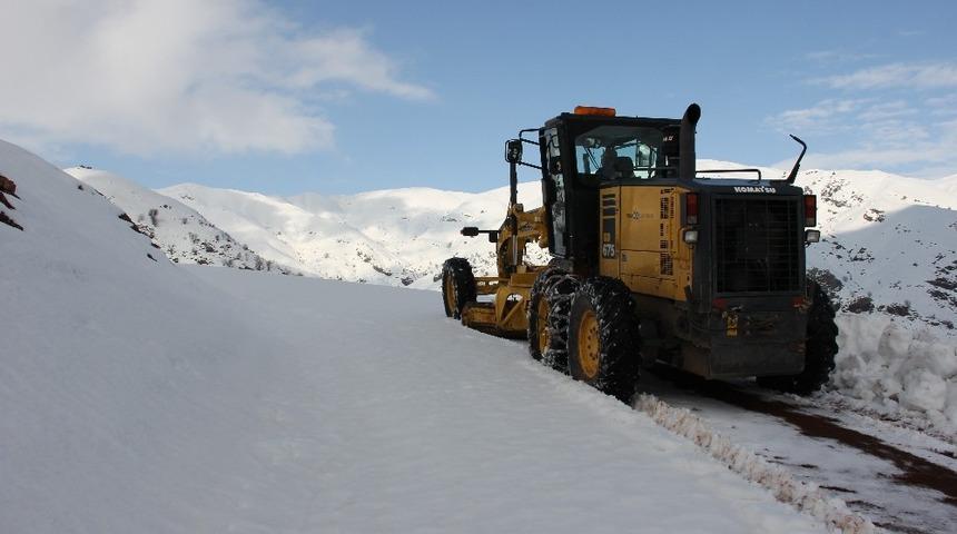 Kar yağışı hayatı olumsuz etkiliyor