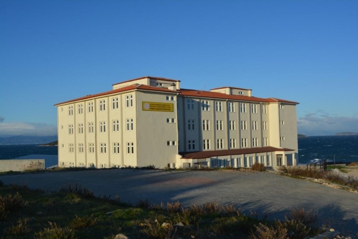 Ayvalık&rsquo;ta Denizcilik Lisesi&rsquo;nin pansiyonu hizmete girmeye hazır