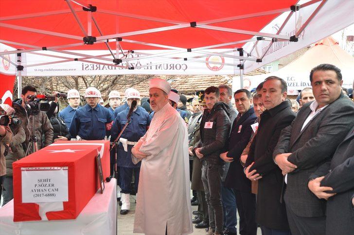 Şehit Sözleşmeli Piyade Er Ayhan Çam son yolculuğuna uğurlandı G2